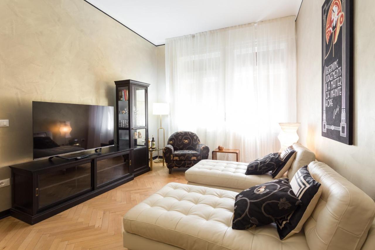 La Casa Di Gatsby Lusso In Pieno Centro Con Parcheggio Appartement Gorizia Buitenkant foto